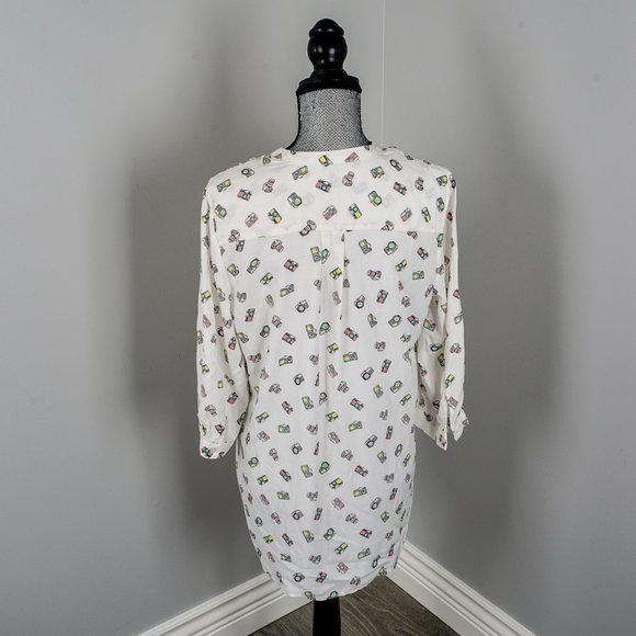 NWOT graphic Camera shirt - Medium - Picture 4 of 4